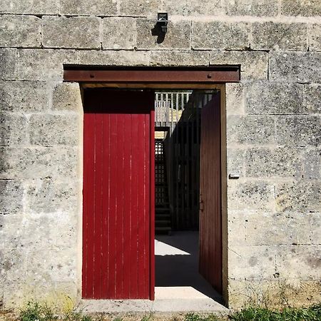 Gite De Charme Au Coeur De L'Entre-Deux-Mers Haux  Dış mekan fotoğraf